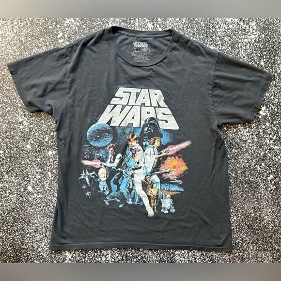 Star Wars Graphic T-Shirt Size Large - Picture 1 of 2